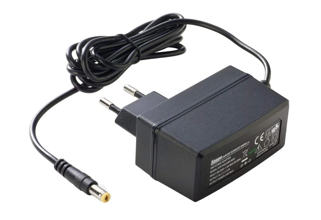 PremiumCord Fuente de Alimentación Universal 230V / 5V / 4A, Fuente de Alimentación AC/DC, Adaptador de Corriente para Routers y Otros Dispositivos, Enchufe de Salida 5,5mm / 2,1mm, Longitud 1,8m
